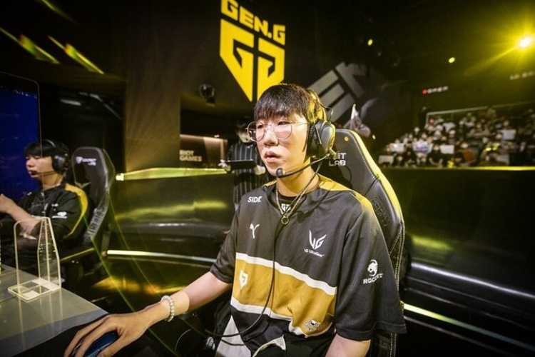 主力球员的 主力球员的