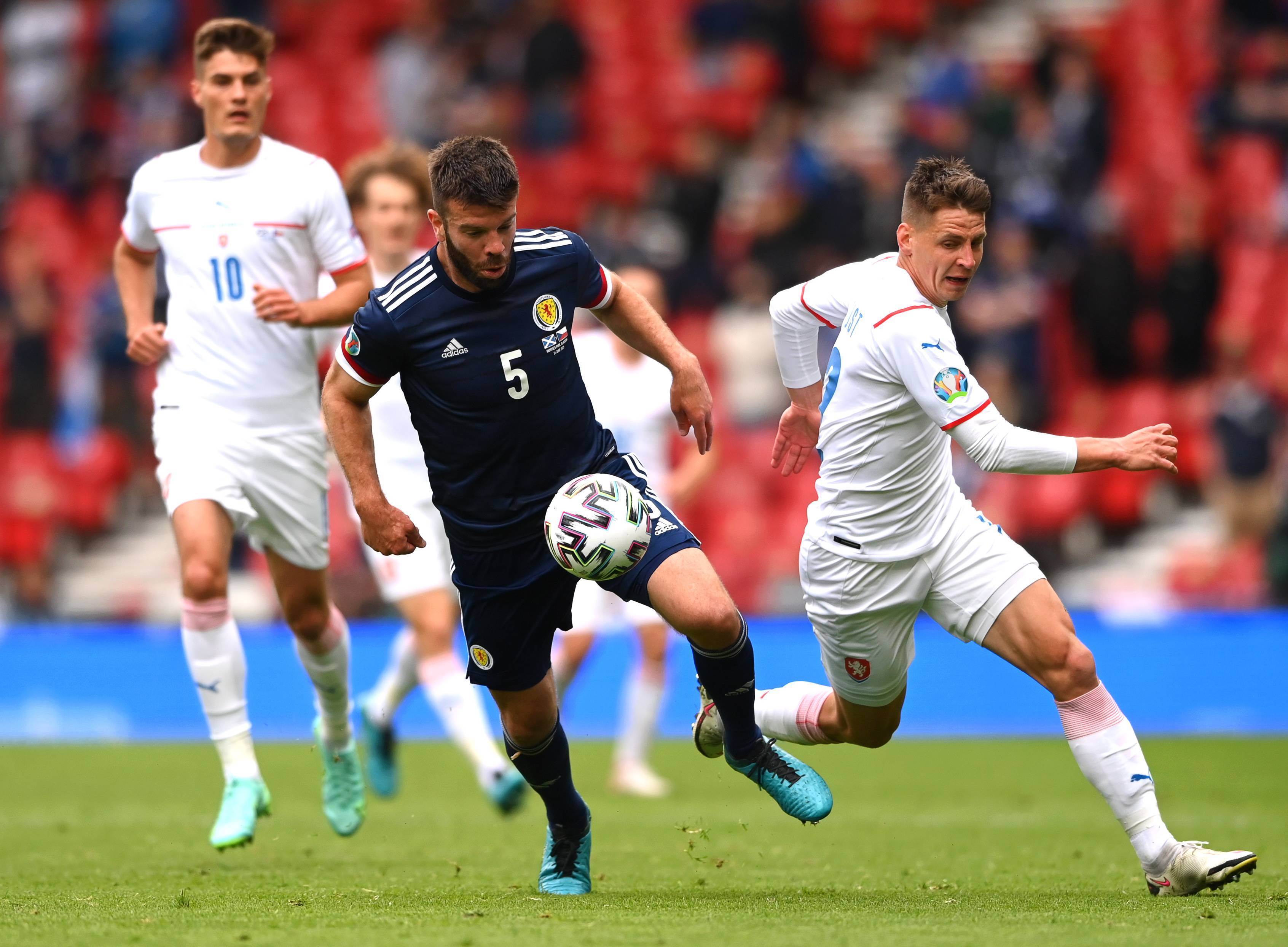 对于他而言 对于他而言